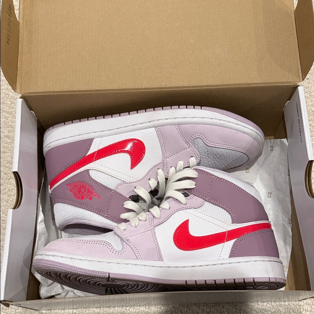 Nike valentines high too dunks